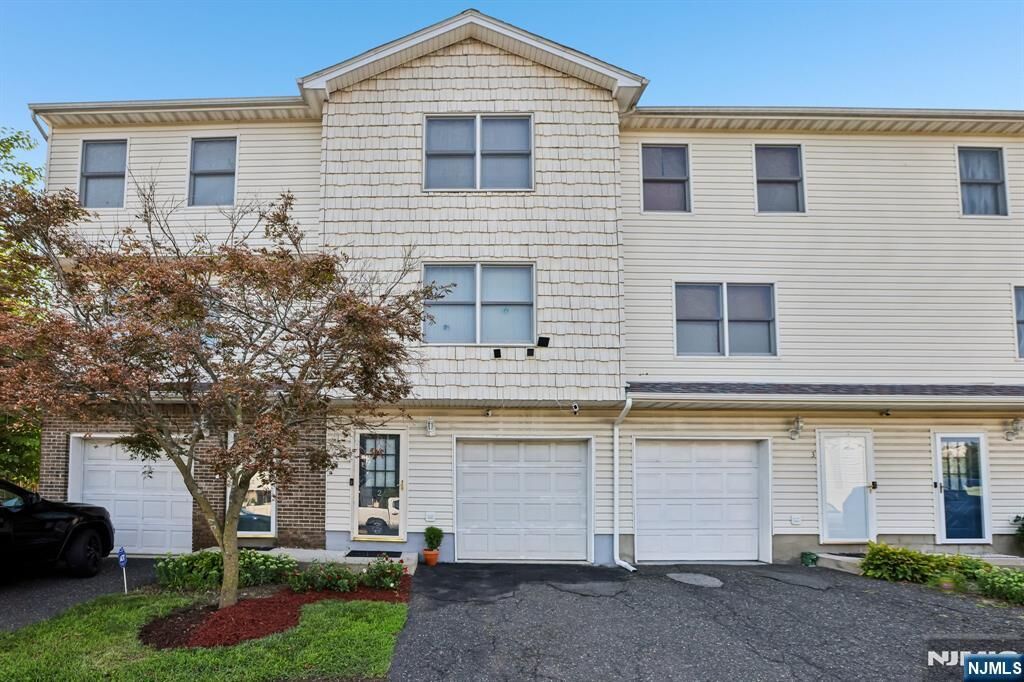 Property Photo:  274 Garibaldi Avenue 2  NJ 07644 