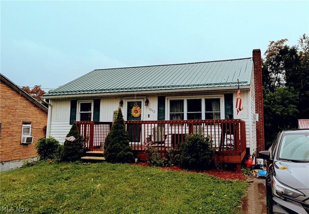 Property Photo: 2513 Clement Way OH 43920