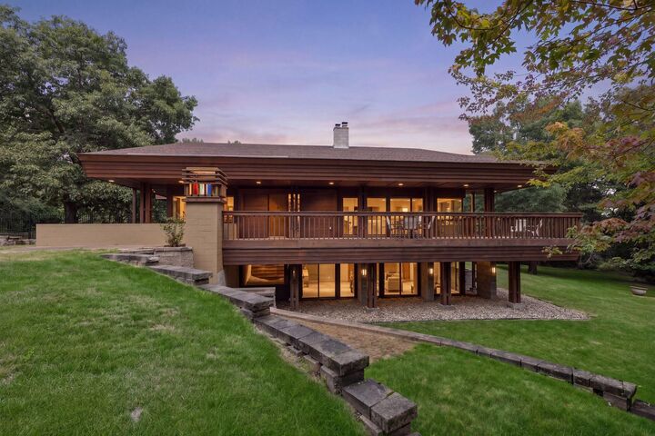 Property Photo: 273 Turnberry Court WI 54016