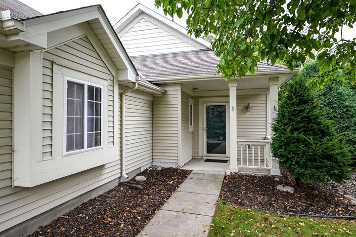 Property Photo:  4210 Lawndale Lane N  MN 55446 