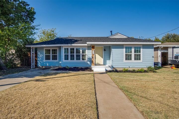 Property Photo: 910 Norton Street TX 76086