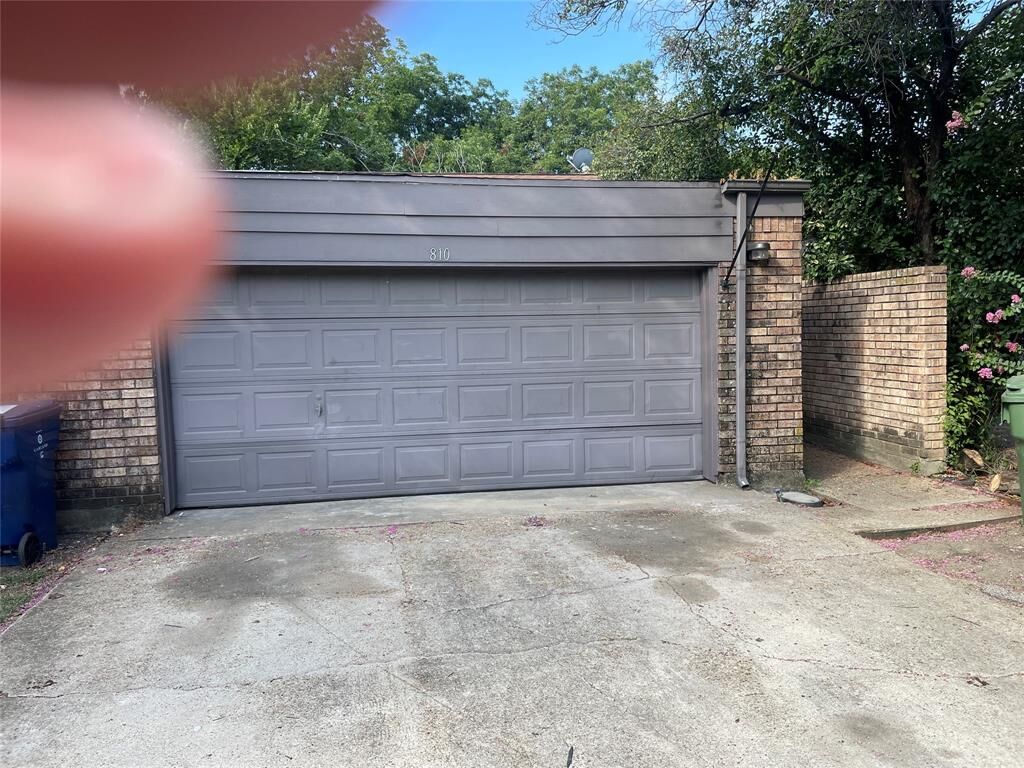 Property Photo:  810 Clarissa Place  TX 75040 