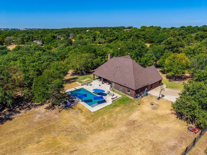 Property Photo: 391 Sandpiper Drive TX 76088