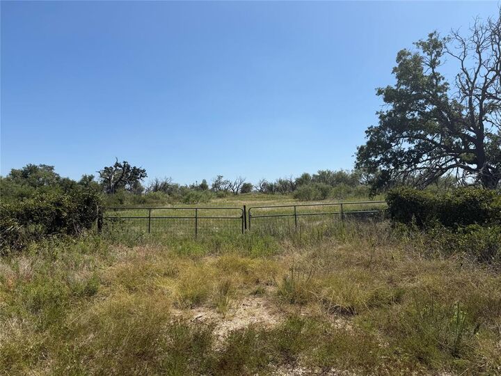 Property Photo:  501 County Road 376  TX 76437 