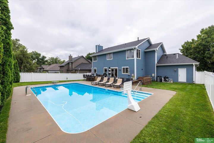 Property Photo:  4321 N 159 Avenue  NE 68116 