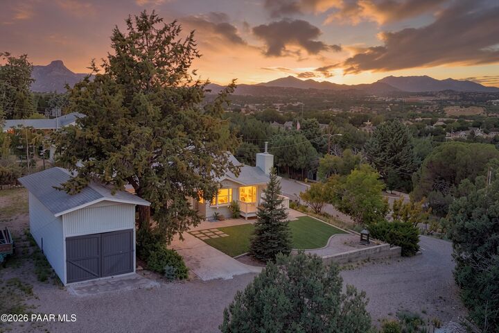 Property Photo: 803 E Carleton Street AZ 86303