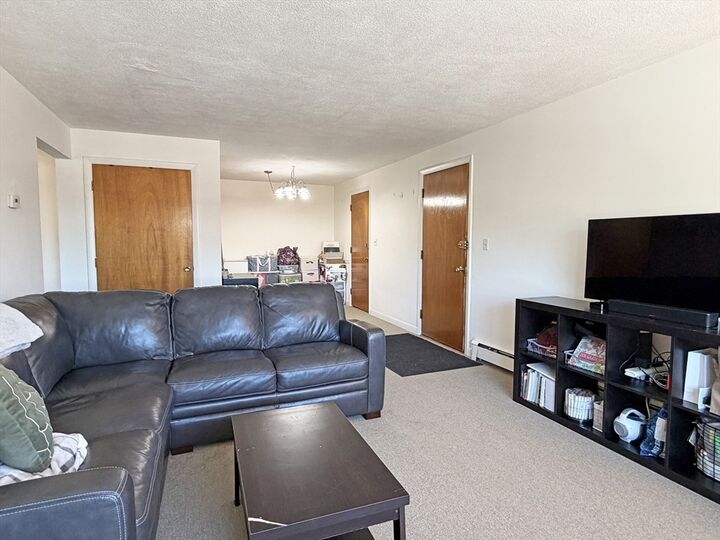 Property Photo:  1077 Chestnut St 8  MA 02464 