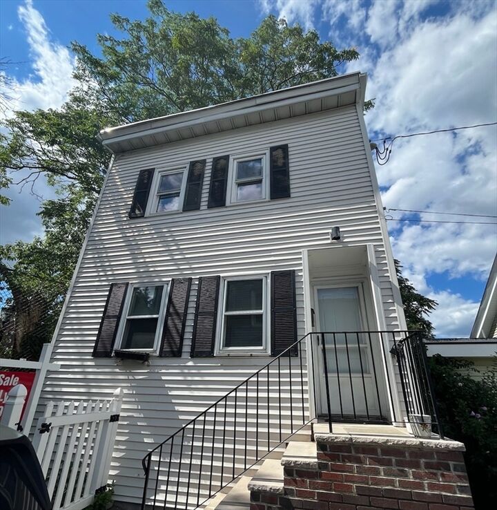 Property Photo:  17 Howell Ct 17  MA 02150 