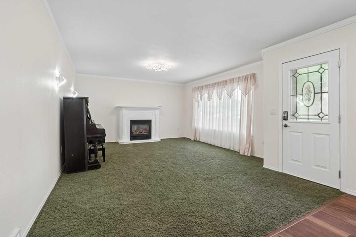 Property Photo: 40 N 200 E AB T0K 2S0