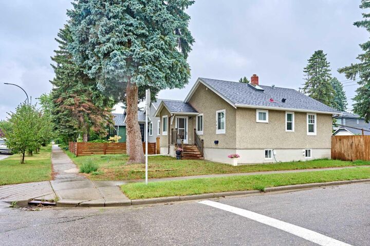 Property Photo: 702 17 Avenue NW AB T2M 0N7