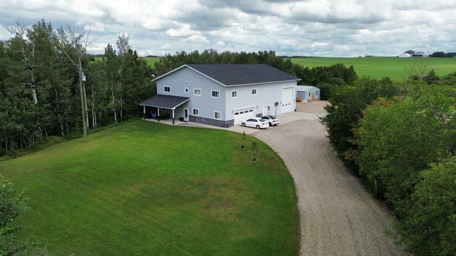 Property Photo:  35415 Range Road 275  AB T4G 0E5 