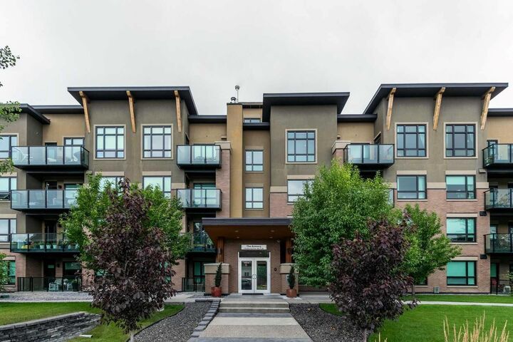 145 Burma Star Road SW 215 — photo 1