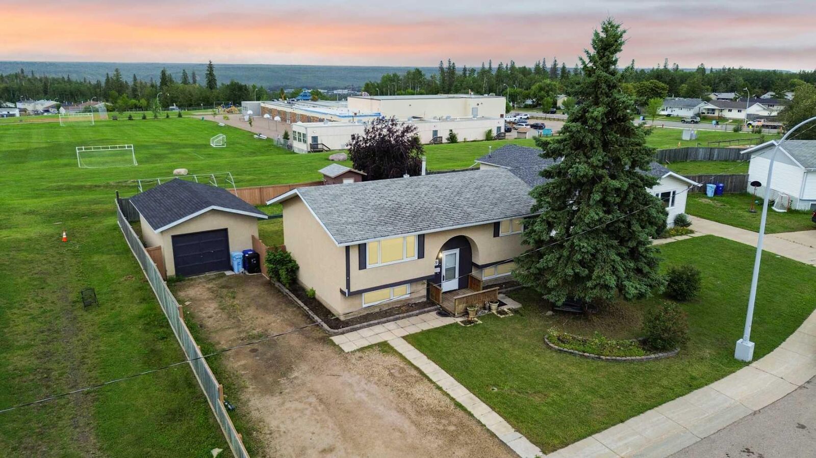 Property Photo: 189 Sitka Drive AB T9H 3C1
