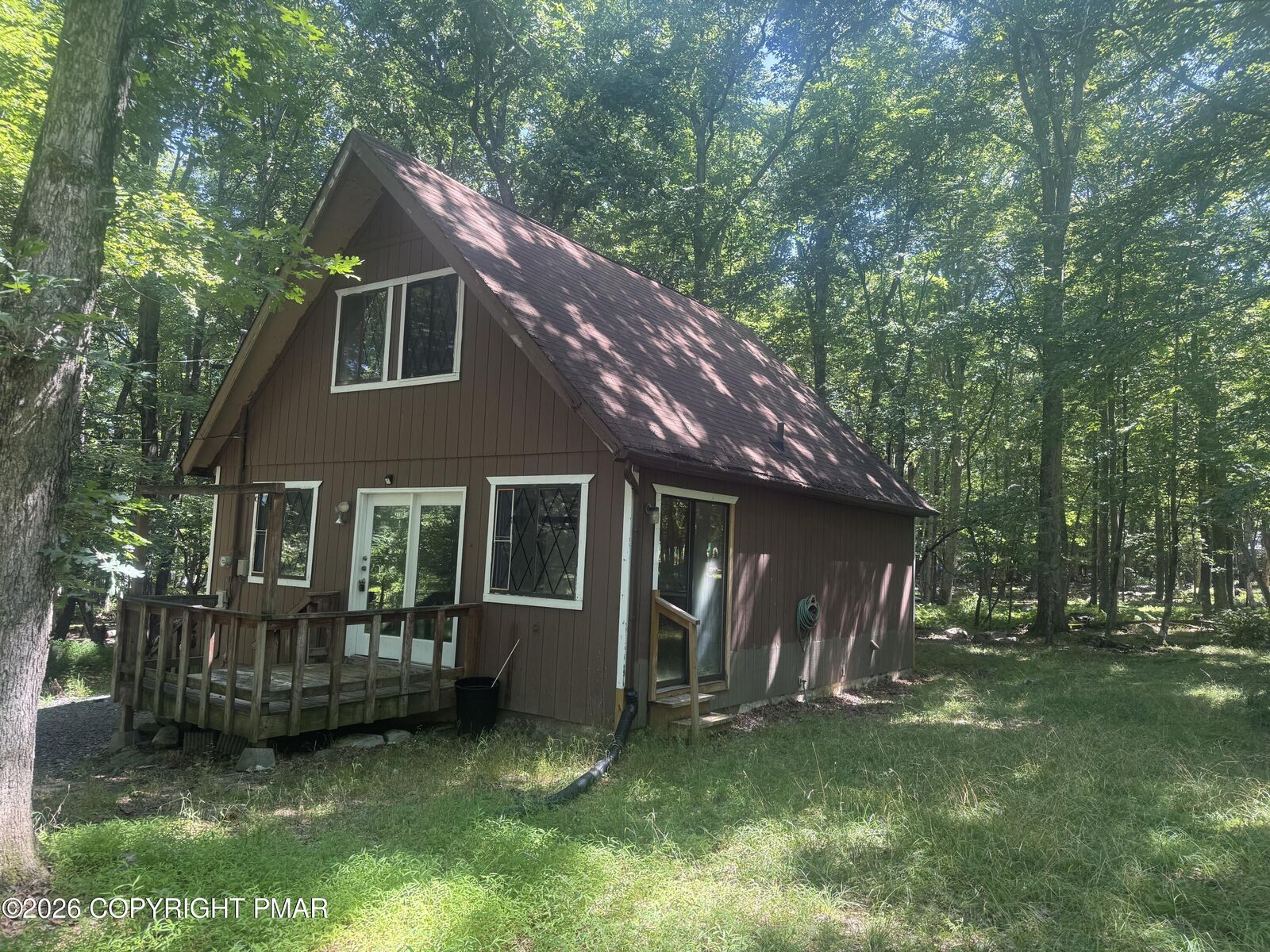 Property Photo:  2111 Spring Drive  PA 18324 