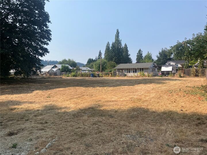 Property Photo:  3 Xxxx E Reitze Street  WA 98014 