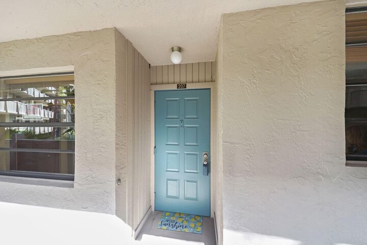 Property Photo:  901 Colony Point Circle 207  FL 33026 