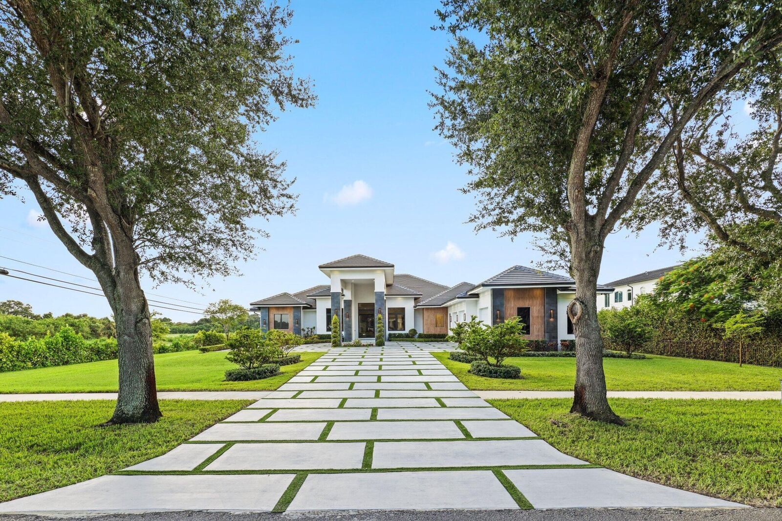 Property Photo: 13600 Pine Meadow Court FL 33325