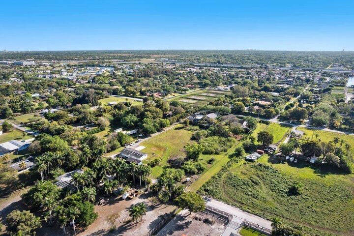Property Photo:  5400 SW 162nd Avenue  FL 33331 