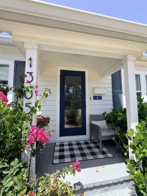 Property Photo: 1305 N Palmway FL 33460
