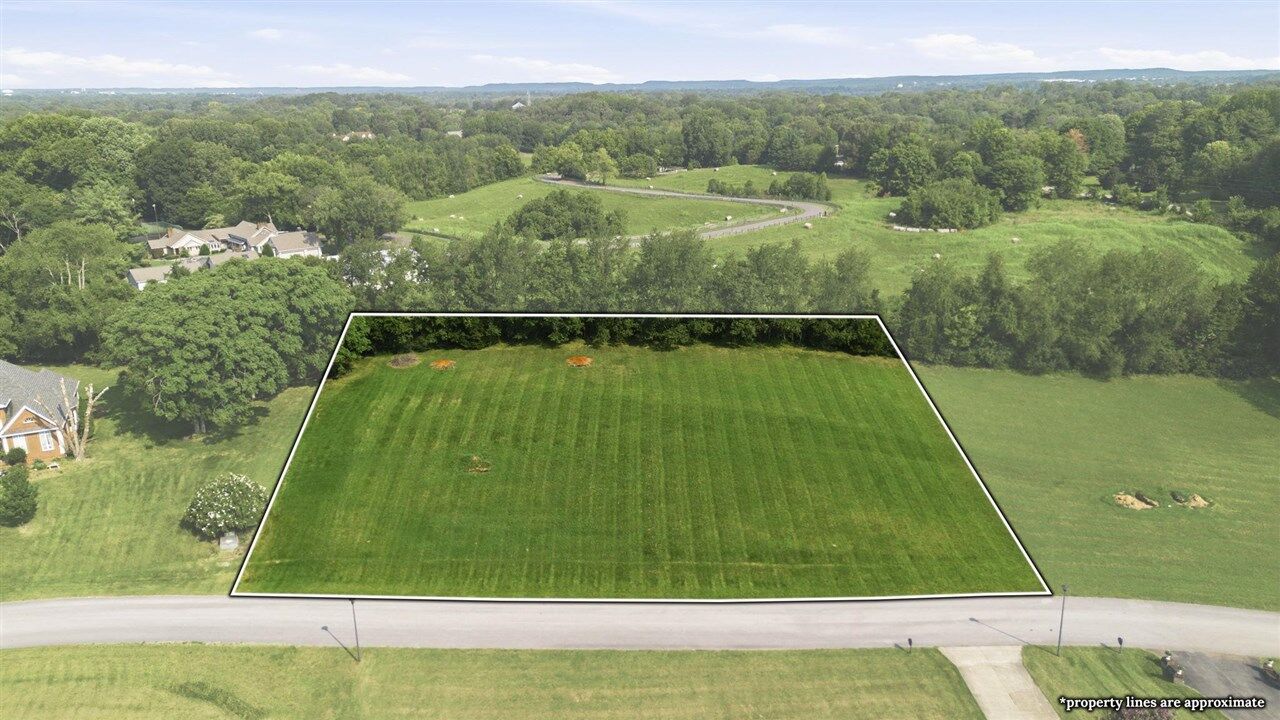Property Photo: 117 Fountain Trace Drive KY 42103