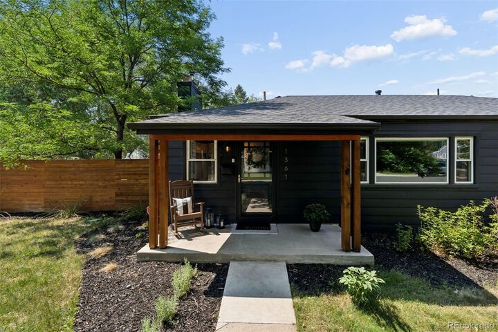 Property Photo:  1361 S Glencoe Street  CO 80222 