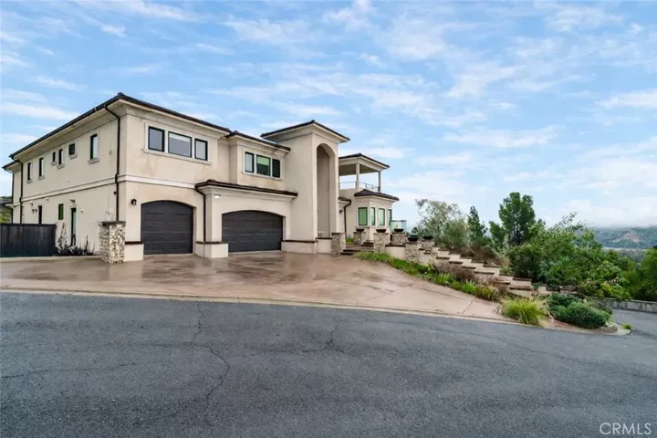 Property Photo:  5350 Avenida De Michelle  CA 92887 