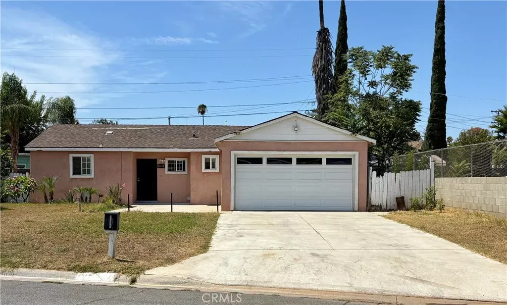 Property Photo:  5580 Noble Street  CA 92503 