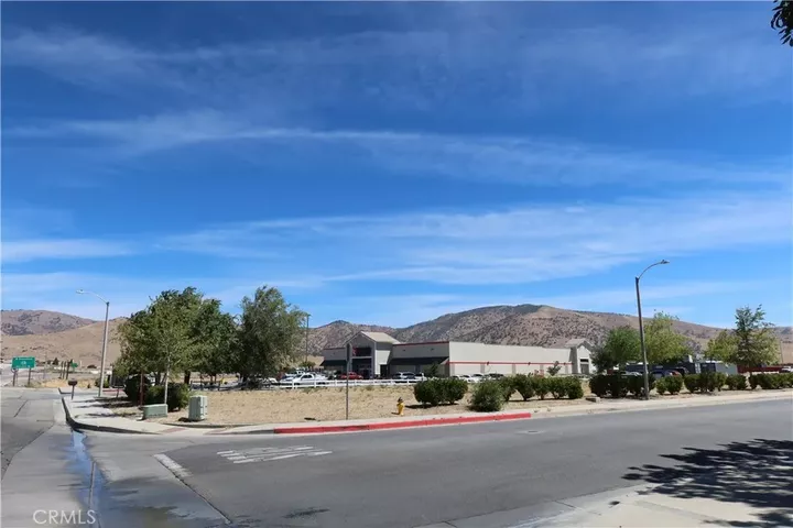 Property Photo:  408 N Mill  CA 93561 