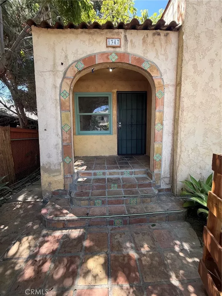 Property Photo:  1347 N Citrus  CA 90028 