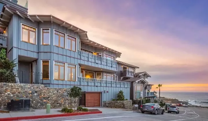 Property Photo: 1249 Coast Blvd CA 92037