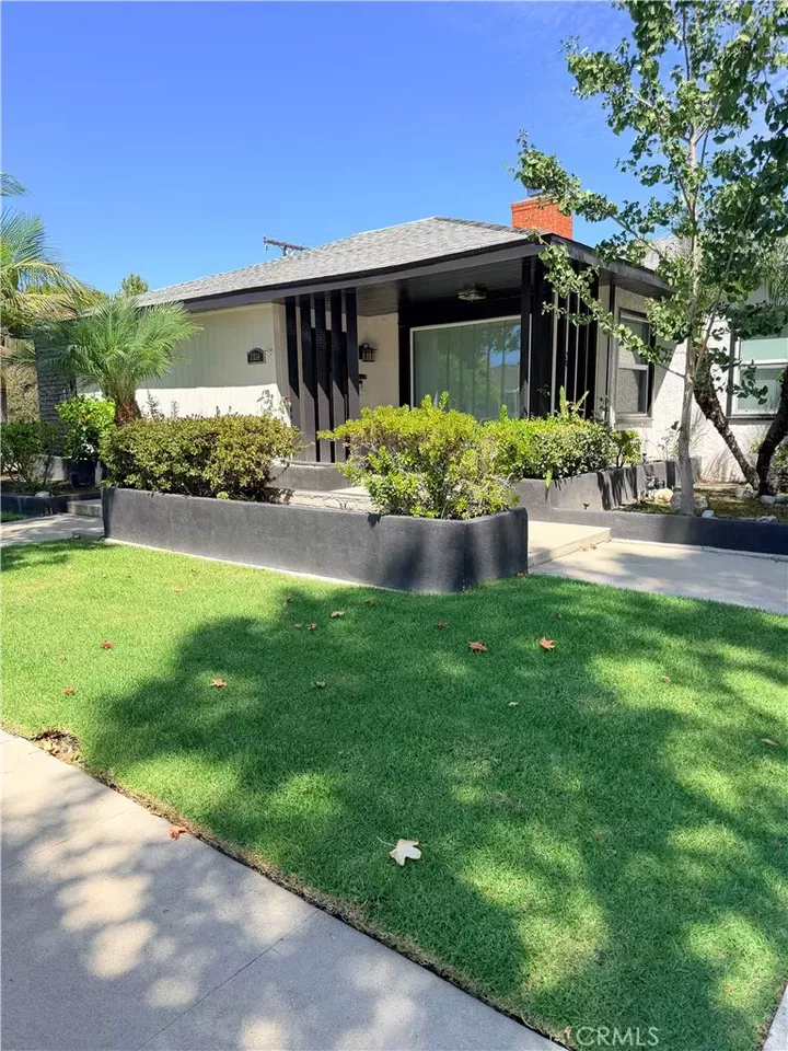 Property Photo: 3934 N Marshall Way North CA 90807