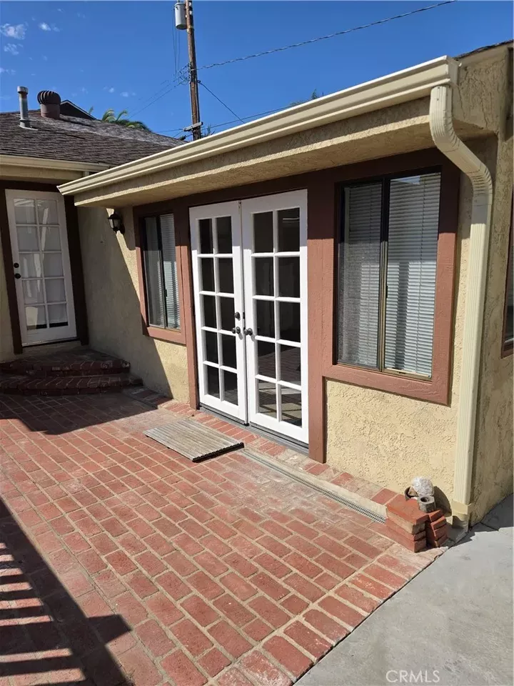 Property Photo:  2212 Laurel  CA 92663 