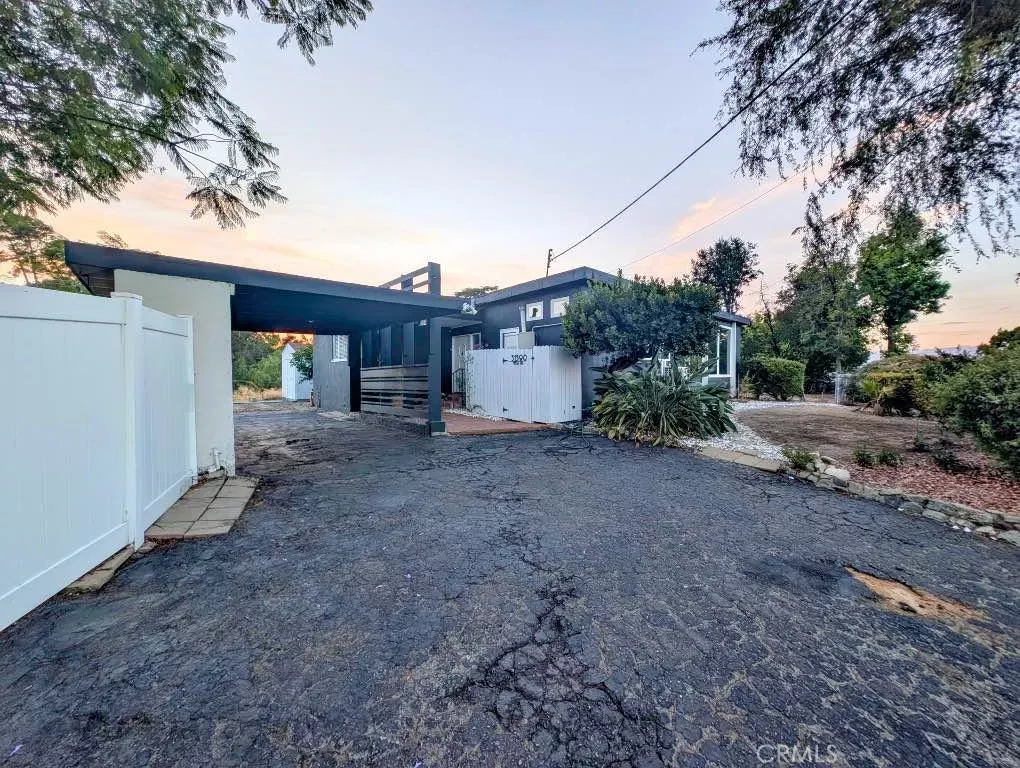 Property Photo:  31390 Mesa  CA 92373 