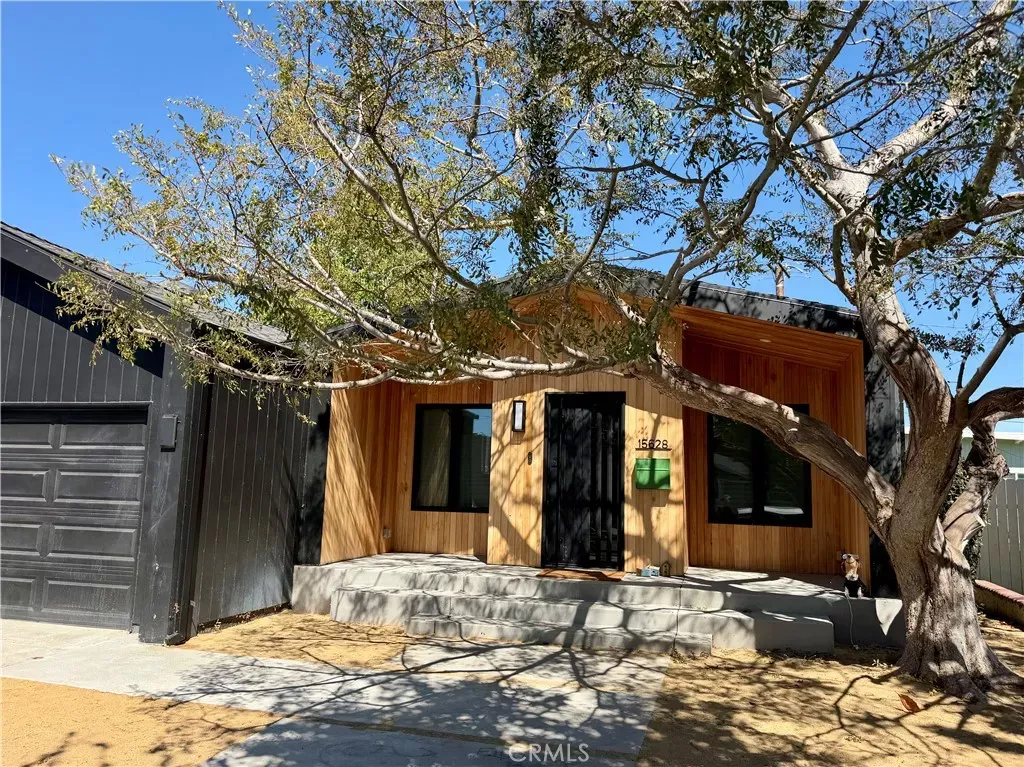 Property Photo:  15628 Yukon  CA 90260 
