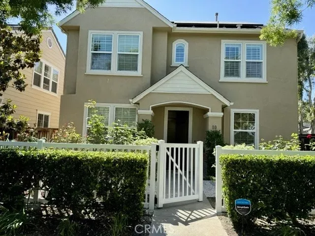 Property Photo:  10 Pine Hill Lane  CA 92694 