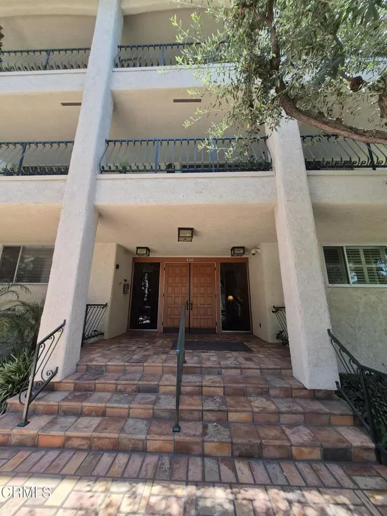 Property Photo: 420 S Madison Avenue 204 CA 91101