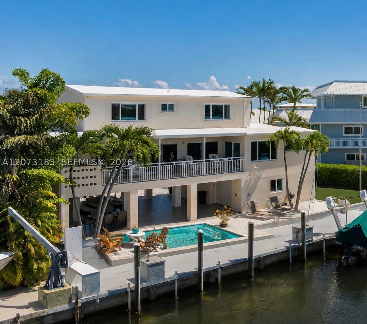 Property Photo: 122 Court Contessa FL 33036