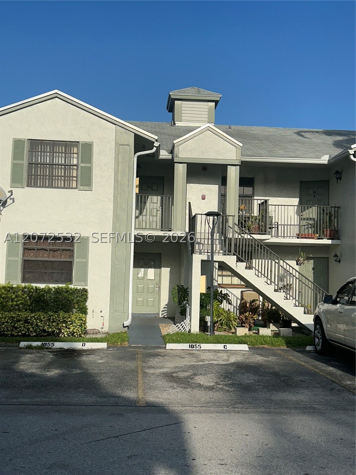 Property Photo:  1055 N Franklin Ave 1055D  FL 33034 