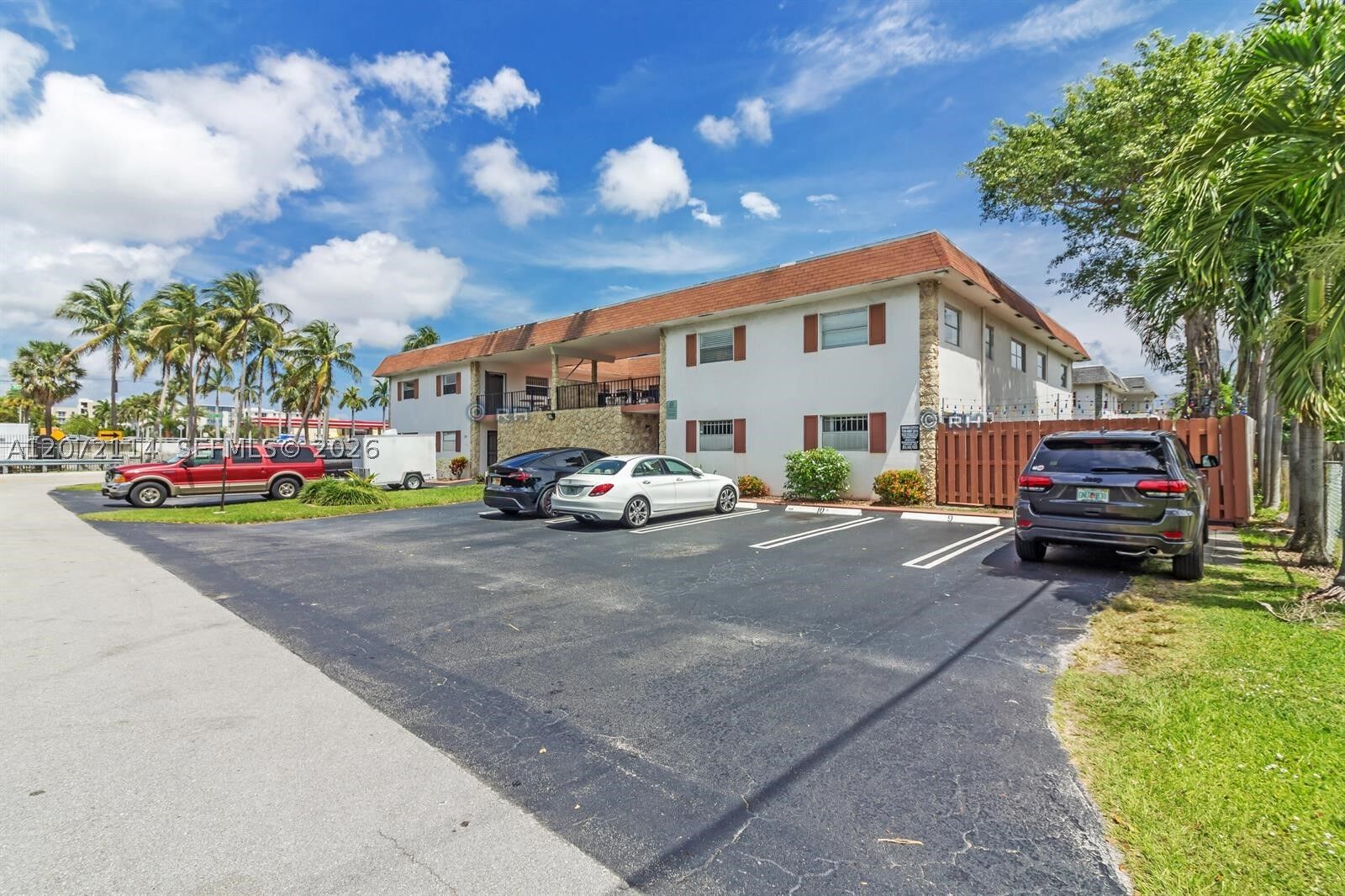 Property Photo:  344 SW 1st St 6  FL 33060 