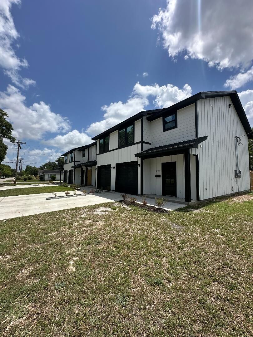 Property Photo:  2715 Nora  TX 77705 