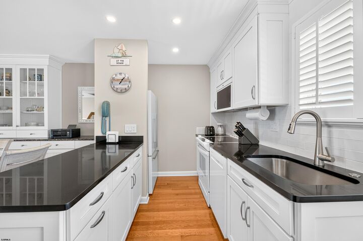 Property Photo: 225 N 36th Ave 205 NJ 08403