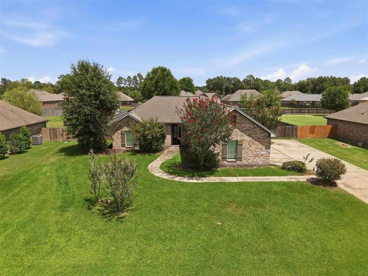 Property Photo:  2628 Ravenway Dr Drive  LA 70611 