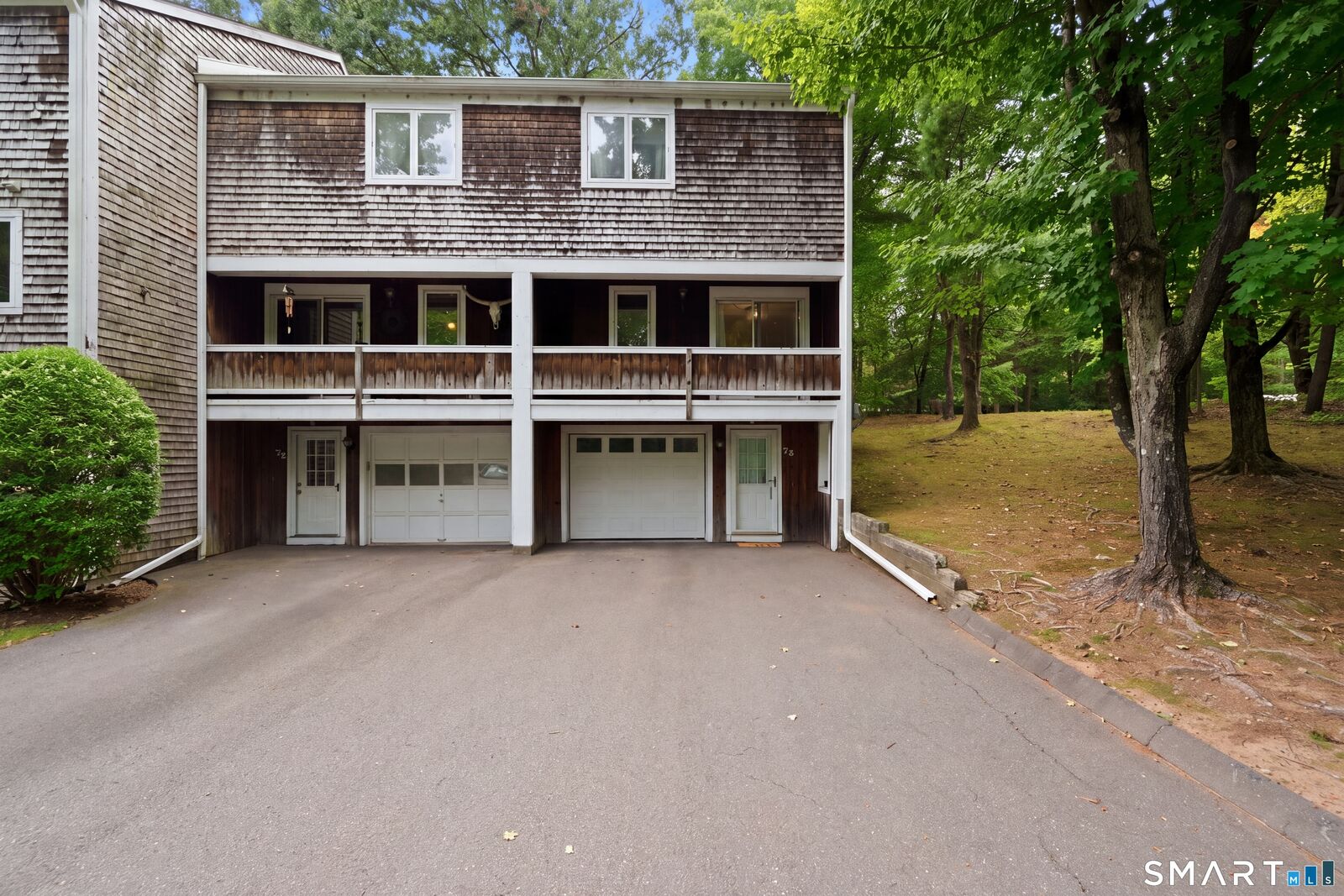 Property Photo:  72 Songbird Lane 72  CT 06032 