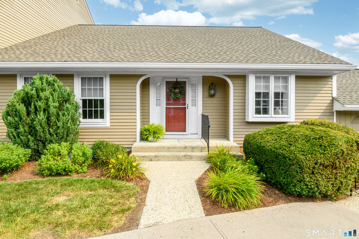 Property Photo:  90 South Mill Drive 90  CT 06073 