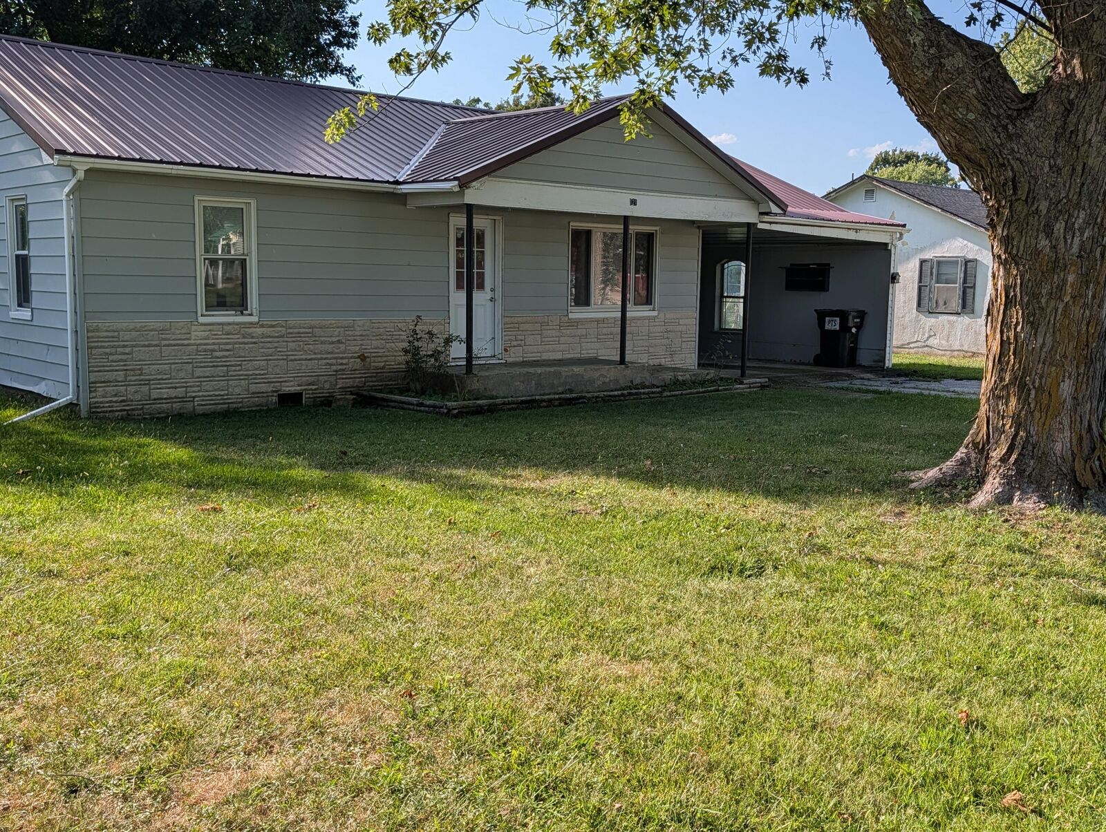 Property Photo: 121 N Charles Street MO 65746