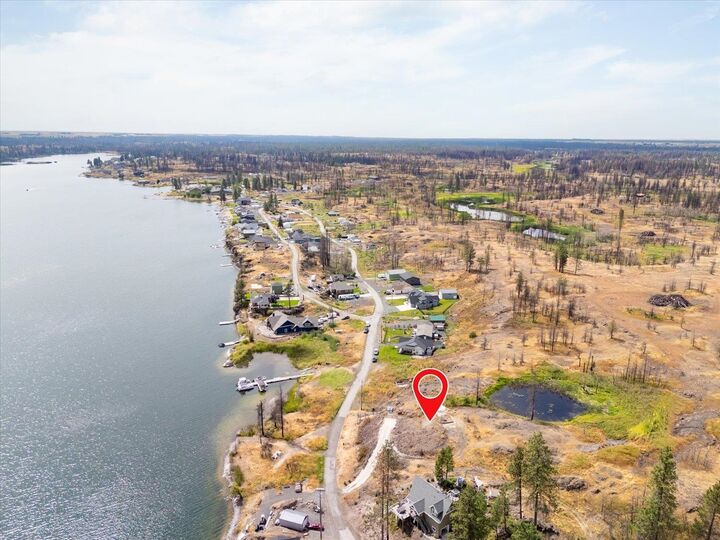 Property Photo:  9910 S Lakehurst Dr  WA 99022 