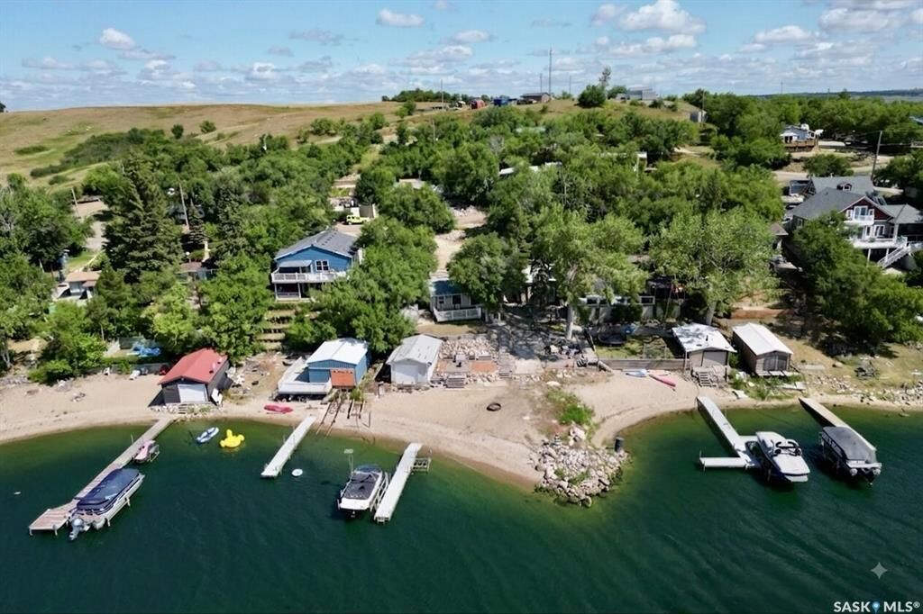 Property Photo: 65 Pelican Drive SK S0G 4L0