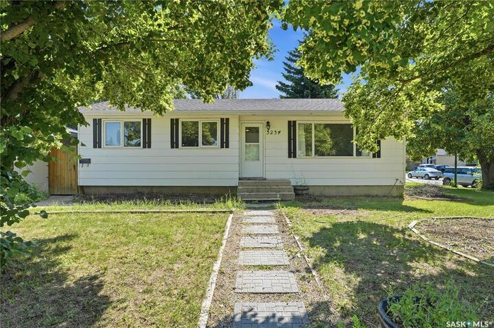 3234 Maxwell Street — photo 1