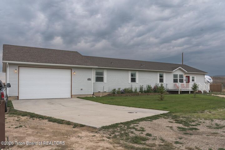 Property Photo: 971 Gale's Way WY 83123