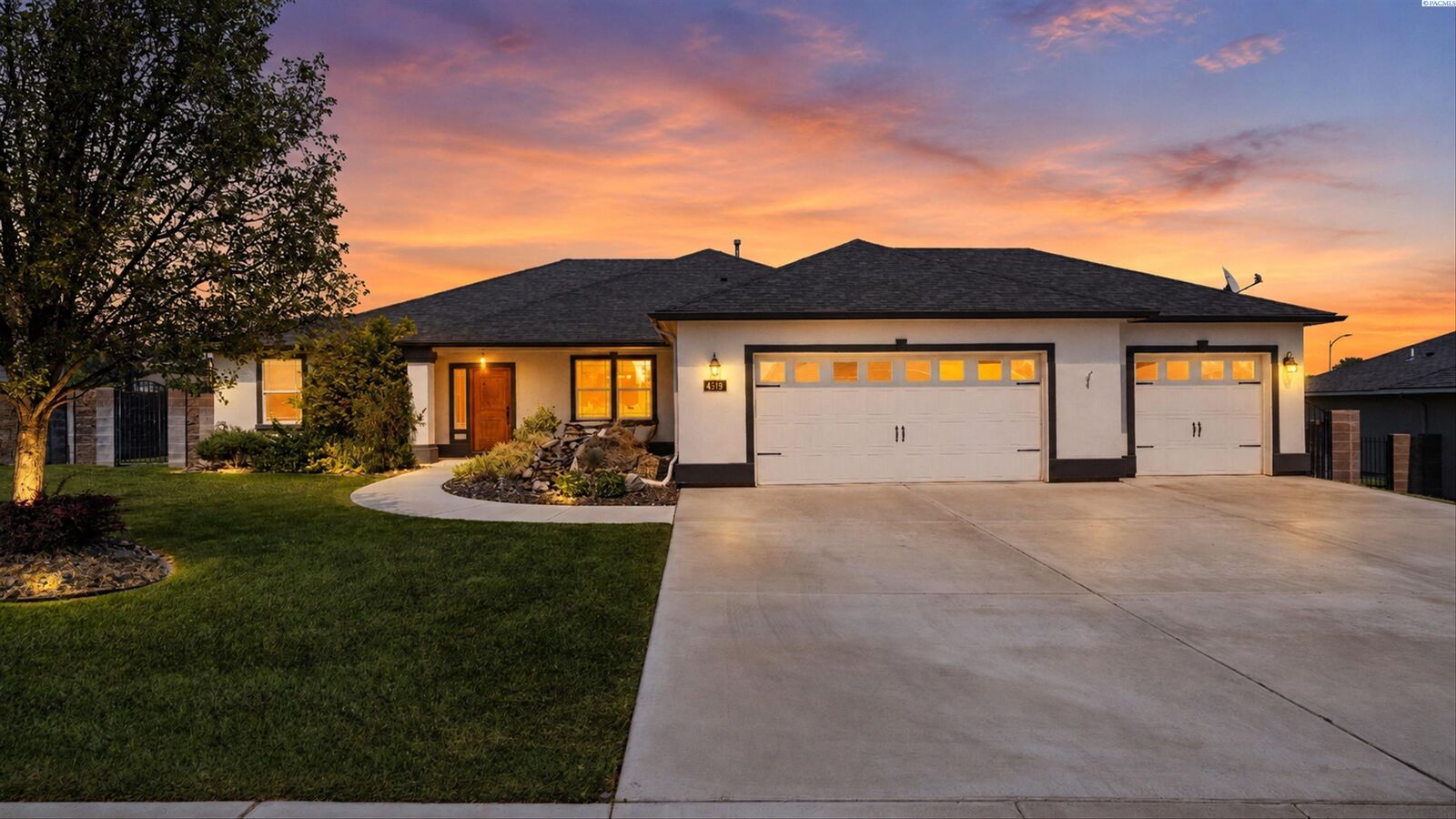 Property Photo: 4519 Indian Ridge Dr WA 99301